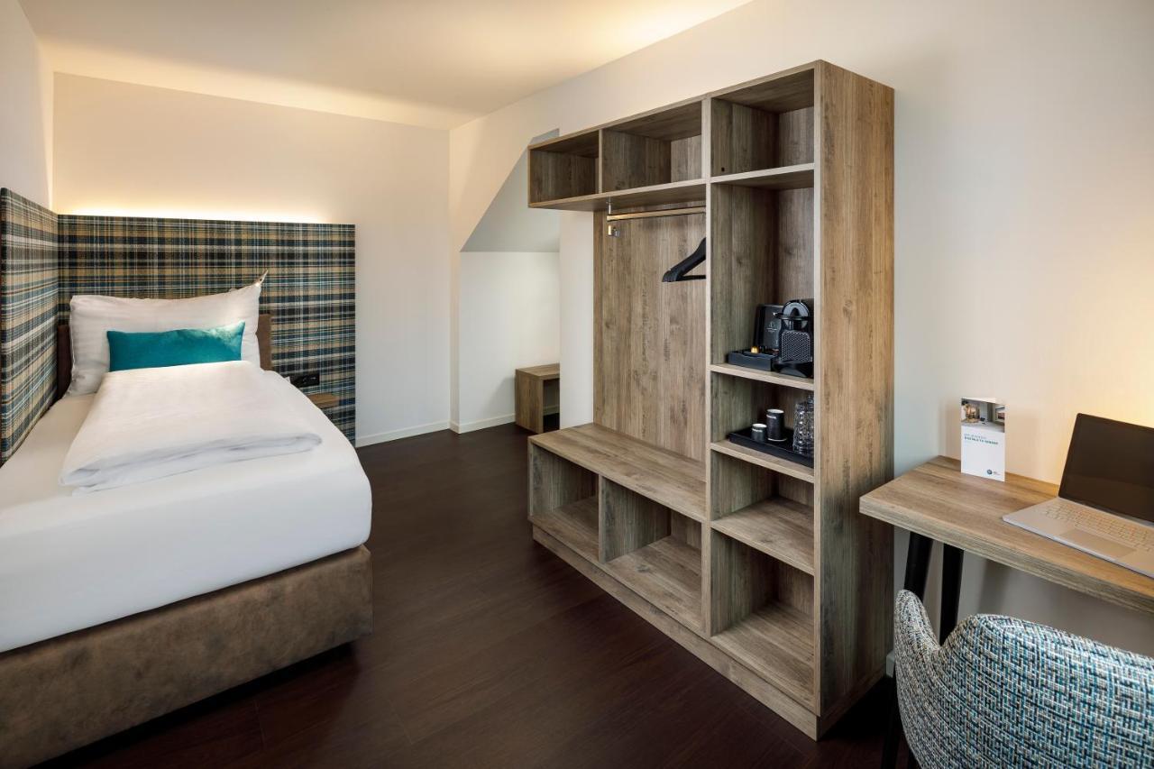 Hotel Schweizerhof Ветцикон Экстерьер фото