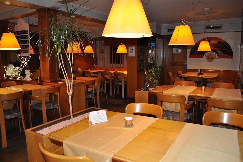 Hotel Schweizerhof Ветцикон Экстерьер фото